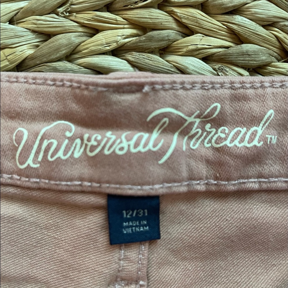 Universal Thread shorts 🩳 - Picture 3 of 3